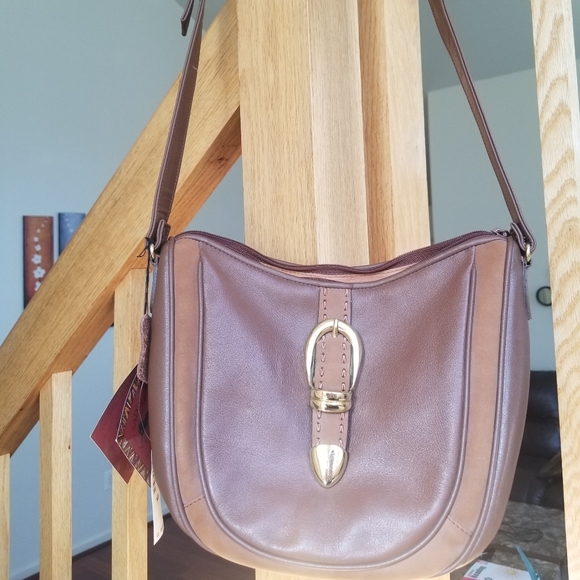 Saddle River stone mountain genuine leather bag - Picture 2 of 11